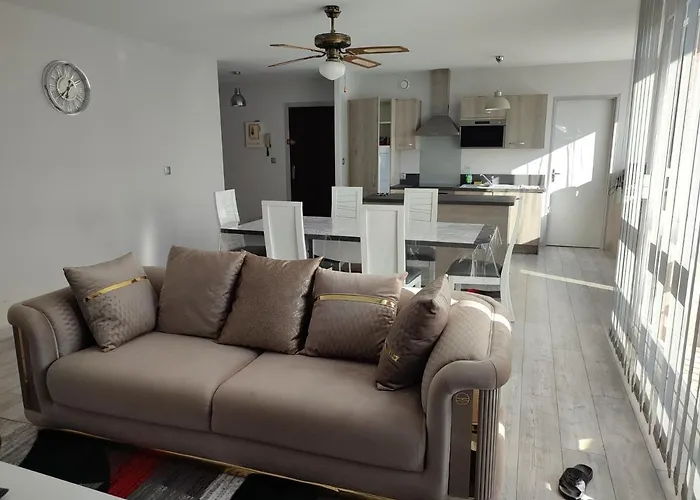 Grand Et Superbe Proche Paris Creil