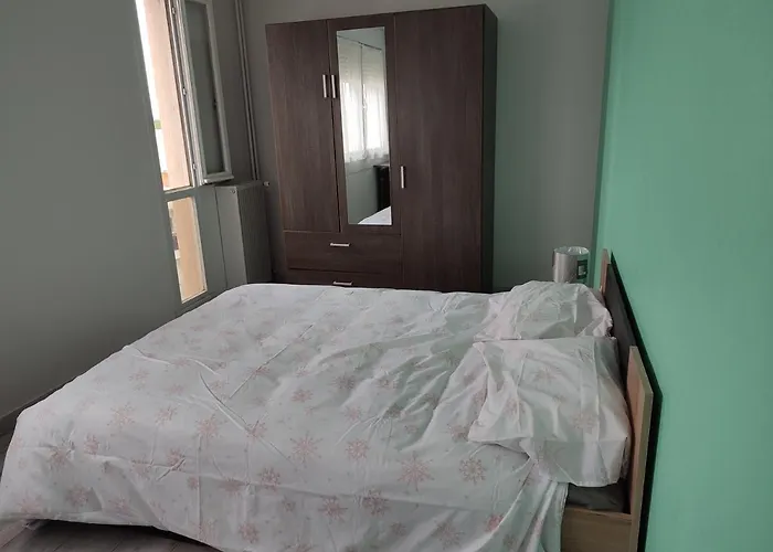 Appartement Grand Et Superbe Proche Paris Creil